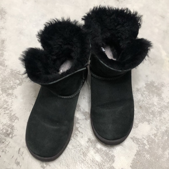 UGG winter shoes 💣. Size 5 - Picture 2 of 7